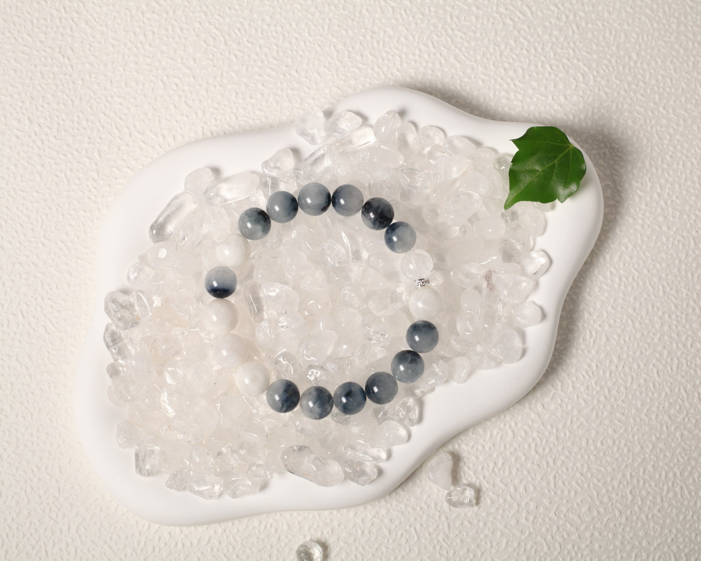 Blue Rabbit Hair & White Snow Phantom Bracelet